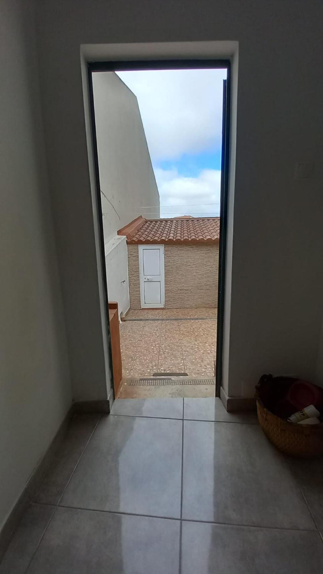 Alvito Guest House - Comfortable Room With Private Bathroom Lisbon Exterior photo