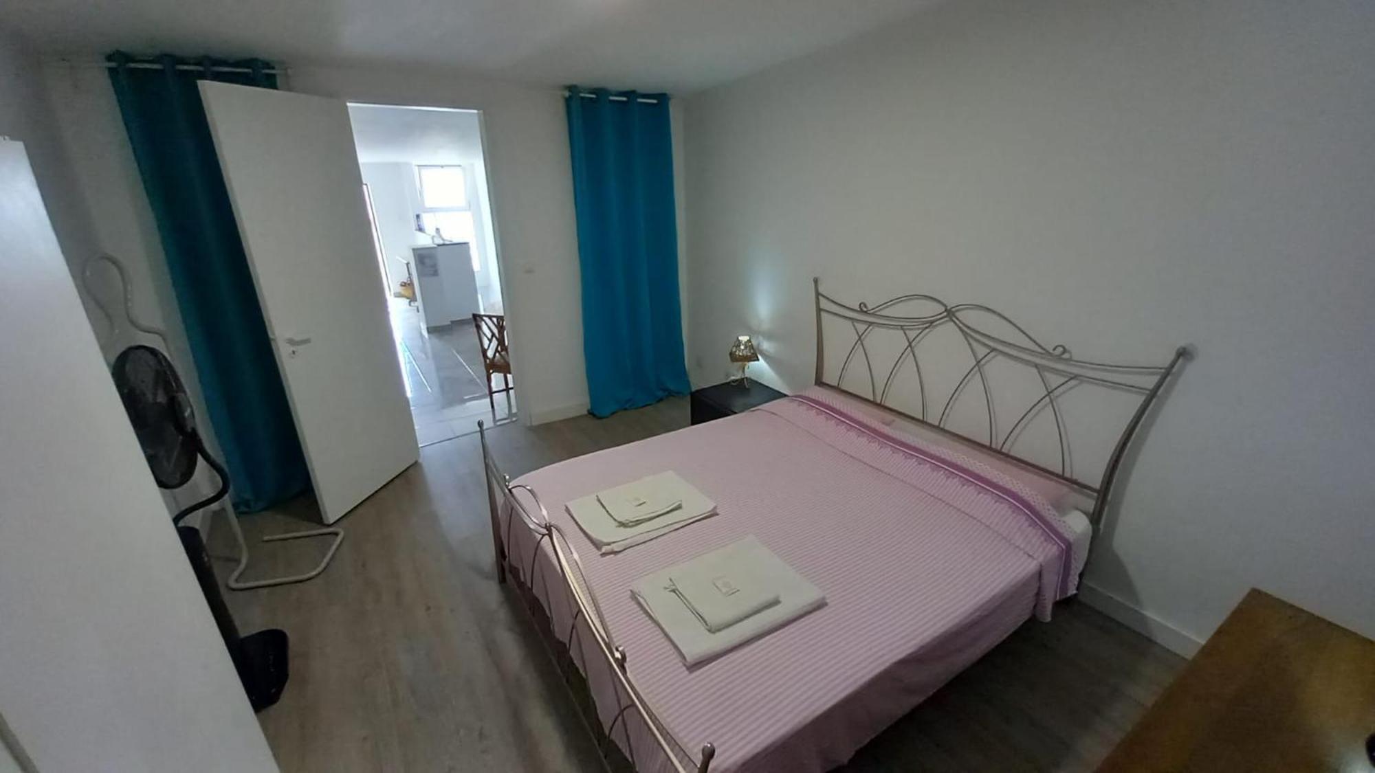 Alvito Guest House - Comfortable Room With Private Bathroom Lisbon Exterior photo